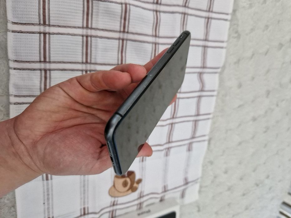 Айфон 11 , на 128 гб