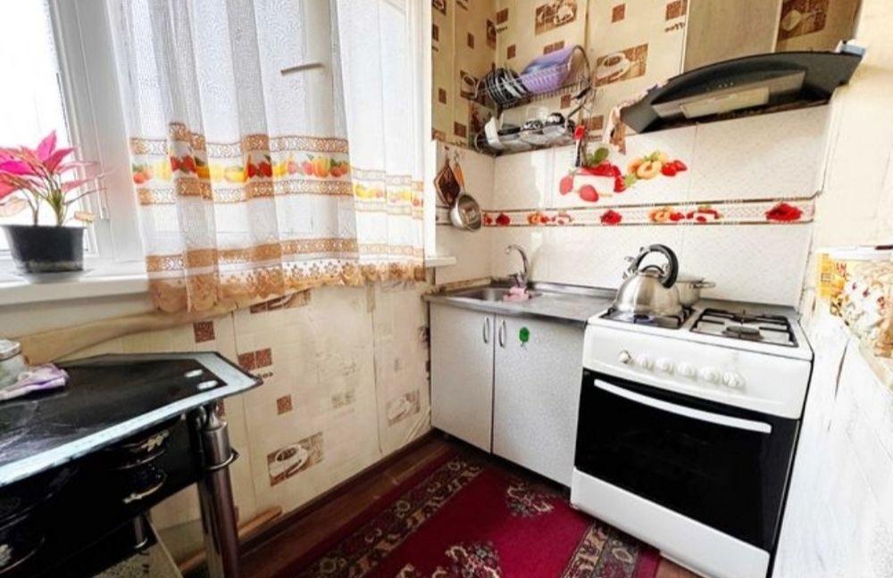 Novza bollarga sheriklikka 2 xona kvartira 2/2/4