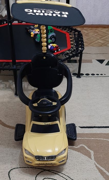 Машинка Каталка с Ручкой  7000 тг.