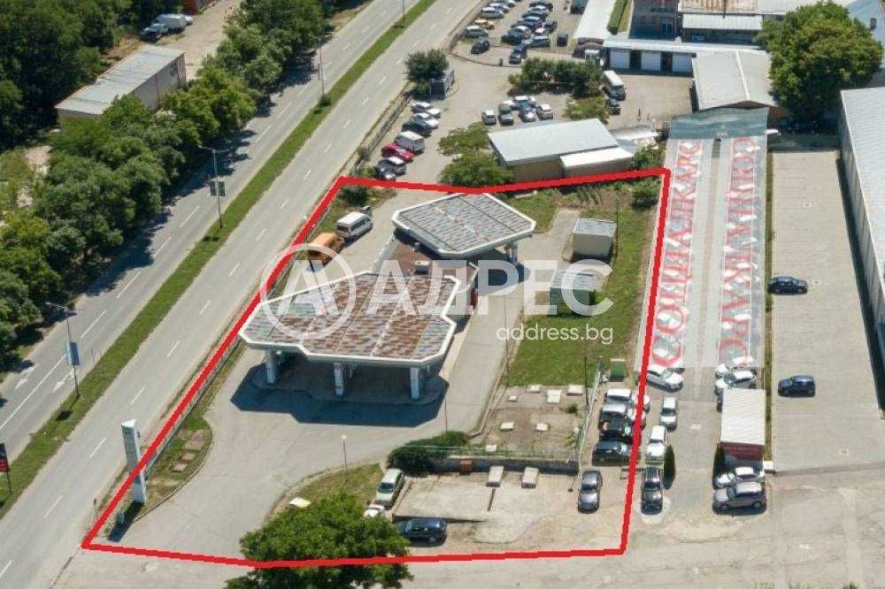 Дава се под наем Магазин в Разград, Център - 3018 кв.м за 4080 € - Снимка #1