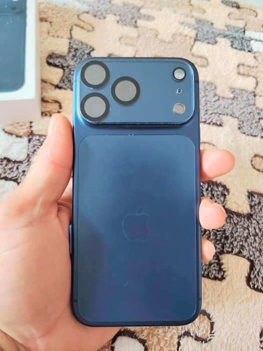 Комплект Apple 17 pro max 256 GB  слушалки и часовник