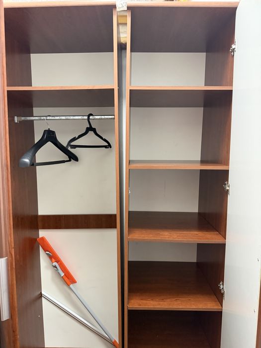 Шкаф в хорошем состоянии