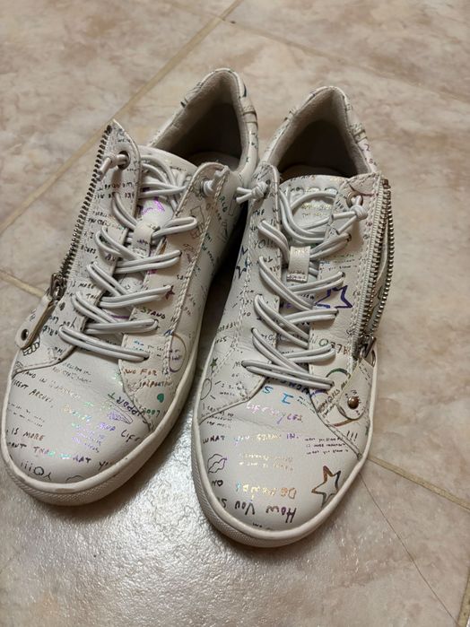 Дамски обувки ежедневни