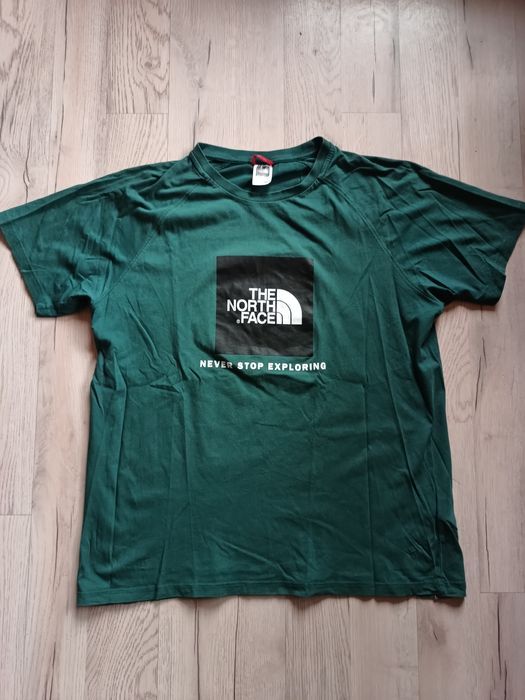 Tricou The North Face.