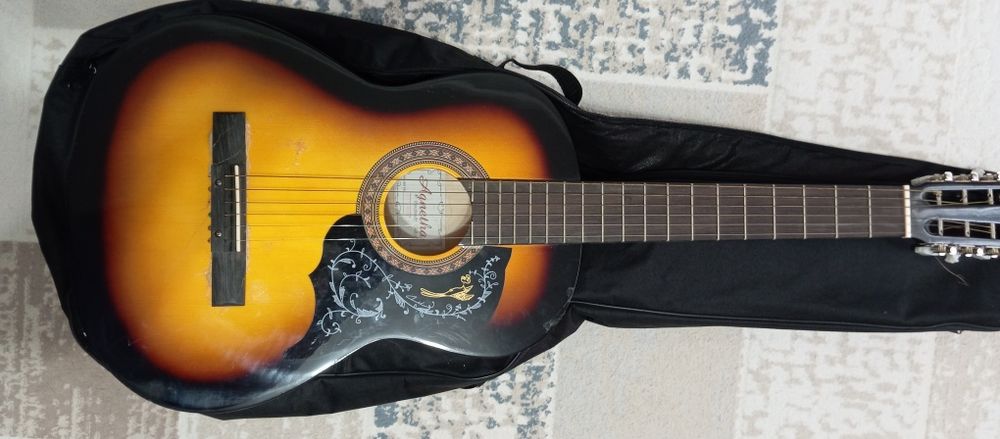 Продам гитару. Город Шу