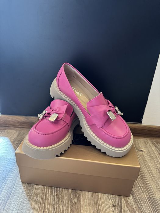 Розови лоуфъри/ естествена кожа Magza