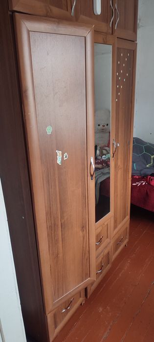 Продам шкаф для спальни