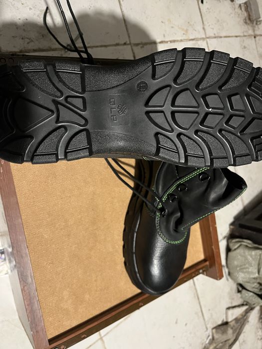 Ботинки рабочие новые