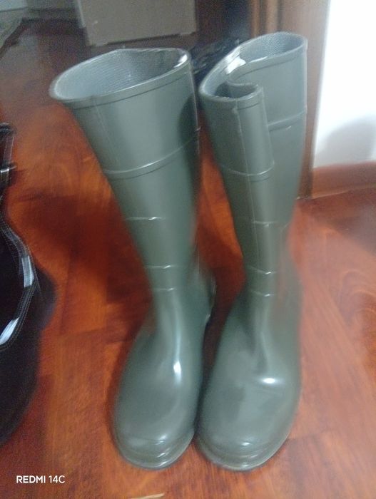 Продам сапоги 3 шт