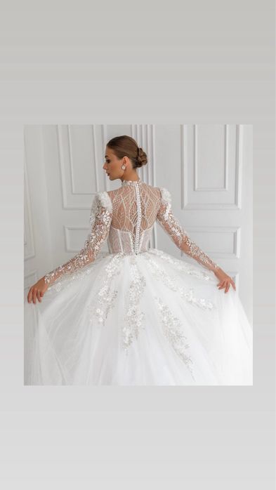 Свадебное платье