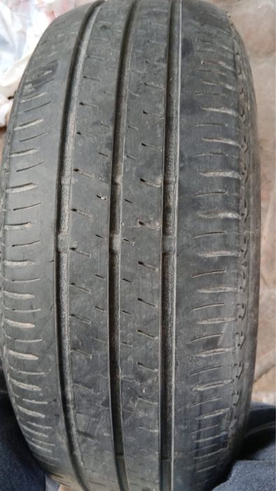 Vând anvelope 185/55R16
