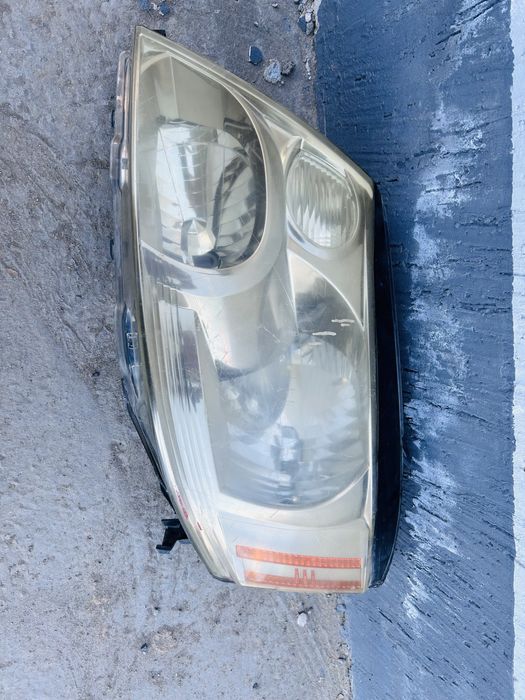 Левая фара альфард