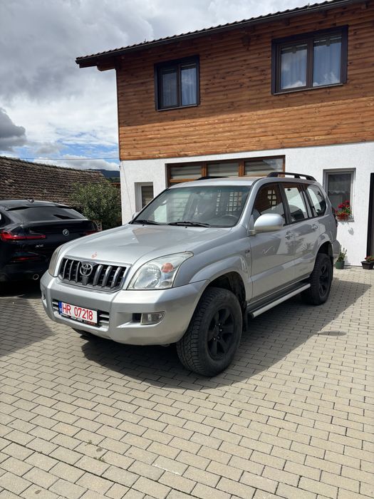 Toyota Land Cruiser J120 Autoutilitara