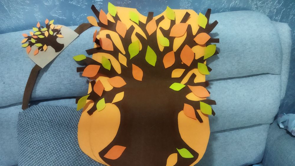 Продам костюм "Дерево"