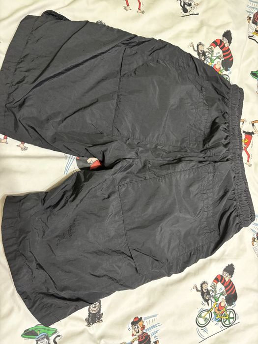 Къси панталони луда/luda