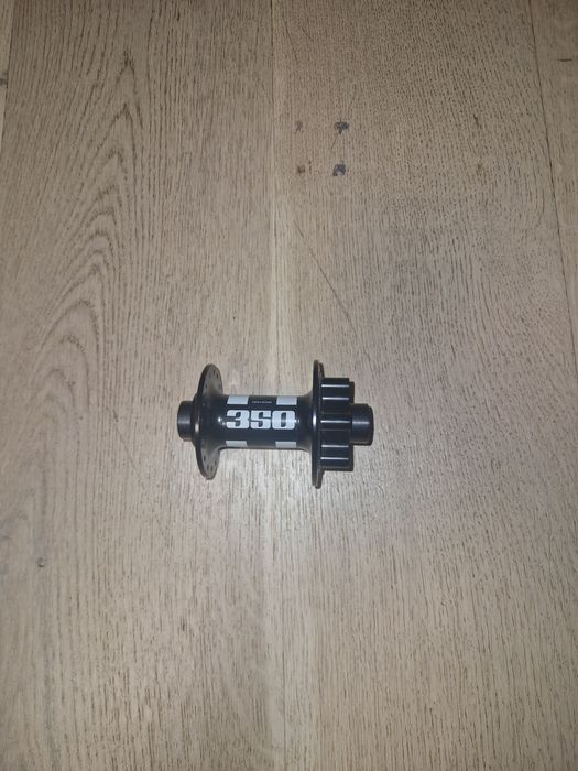 Продавам главина dt swiss350