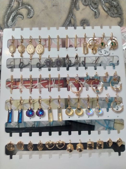 Продам сережки новые