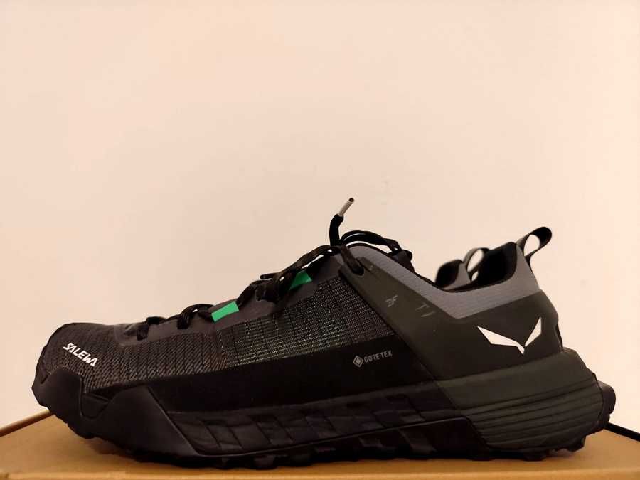 Vand Semighete trekking barbati Salewa Wildfire NXT GTX - Marime 44 - PRET: 525 lei