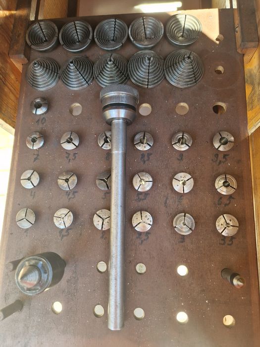 Продавам струг ТОС MN 80A  за възстановяване/резервни части