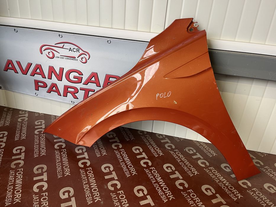 3 броя ляв и 1 брой десен калник VW Polo 6 2017-