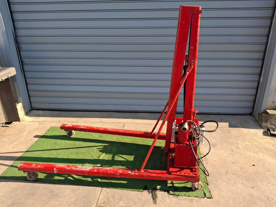 Електрически хидравличен кран тип жираф 12 V