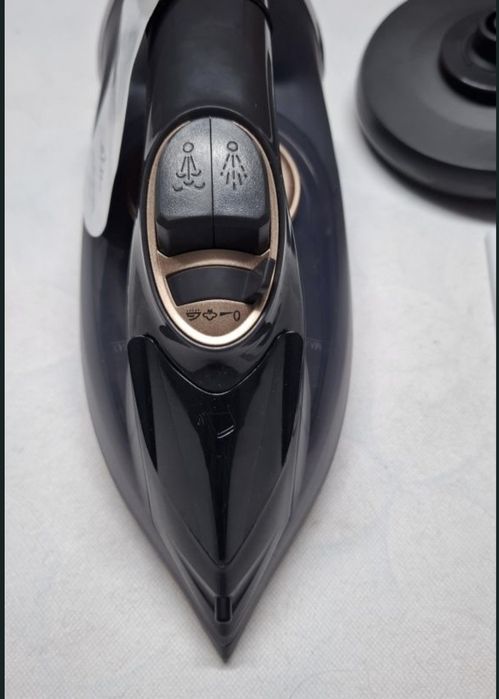 Безжична Парна ютия ETA Kiara - 2200 W, парен удар 90 г/мин, керамична