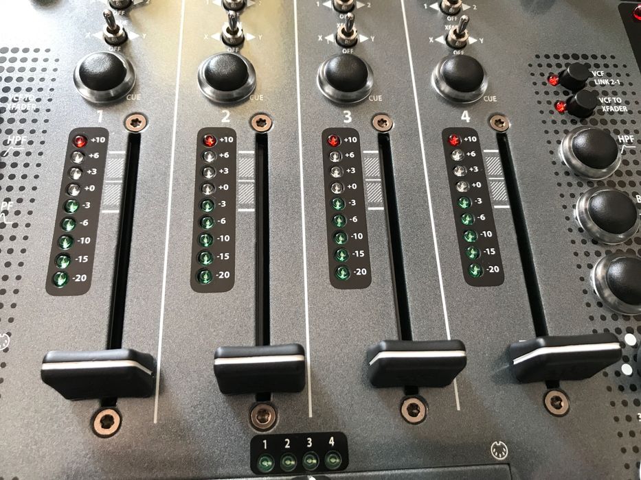 Allen & Heath Xone 92 - mixer analogic ca NOU