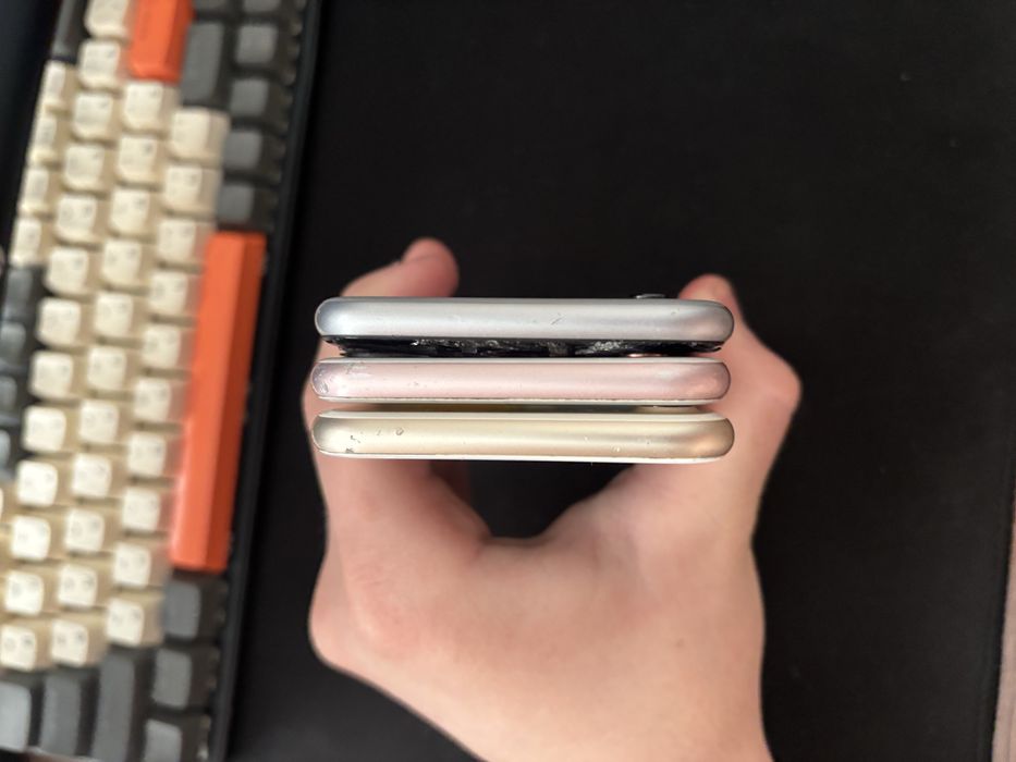 Продам аиифон 7 и два аифона 6s