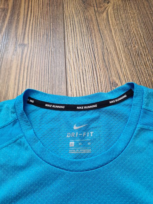 Страхотна мъжка тениска NIKE размер  XL