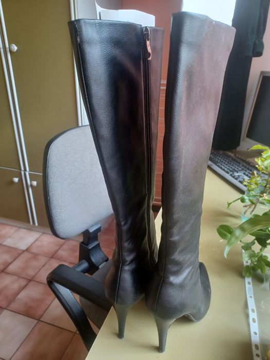 Елегантни високи ботуши