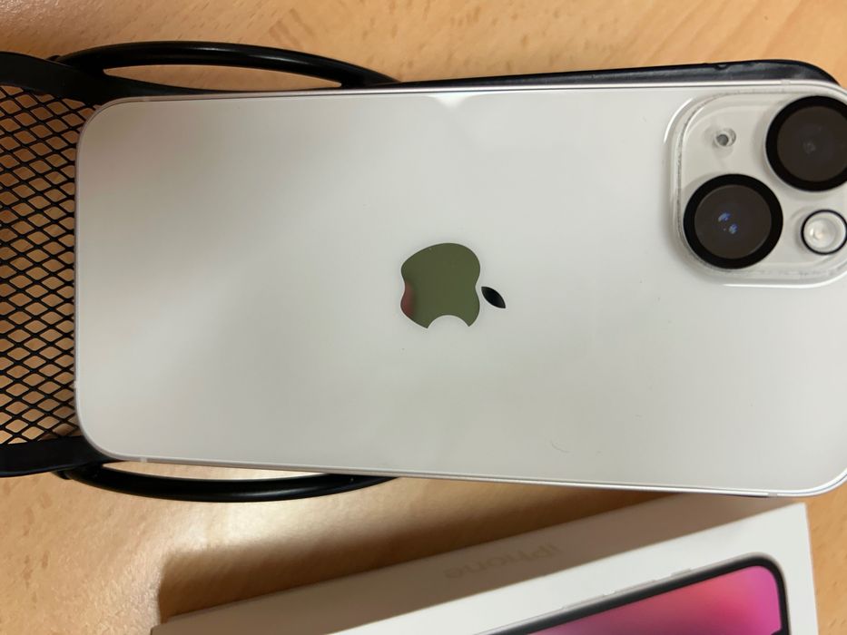 Iphone 14 с гаранция 1,5 год.