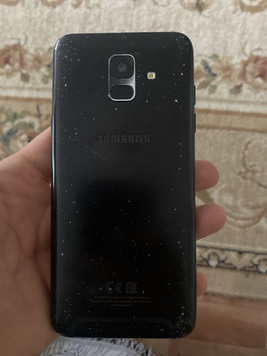 Продам самсунг а6 2019года