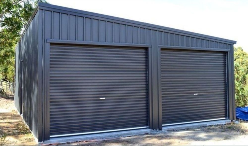 Vând garaj auto pe structura metalica