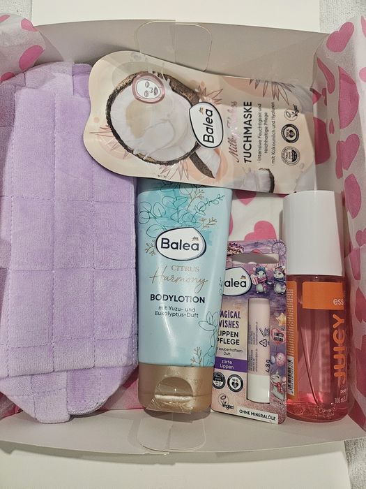 Козметика в кутия за подарък