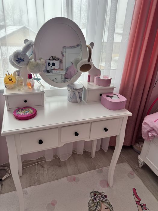 Тоалетка детска/за гримиране