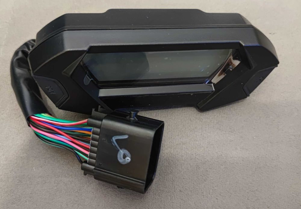 Ceas bord vitezometru kilometraj LCD CF Moto 400 / 500, dupa 2024