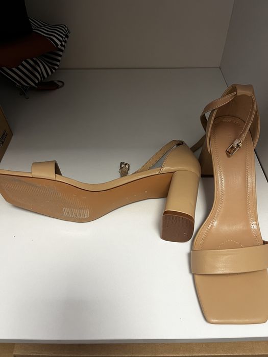 Sandale reserved, marime 38