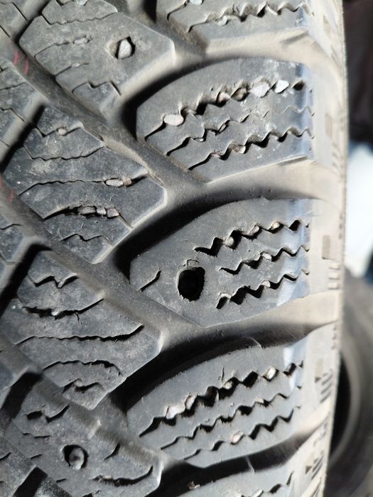 Продам резину зимнию