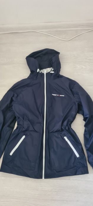 Geaca Tommy Hilfiger  mărimea XS/S