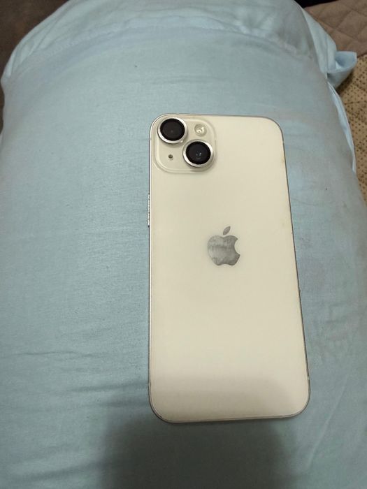 Продам Айфон 14 белый 128