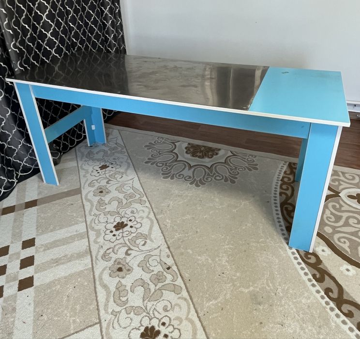 Стол кухонный, длинный