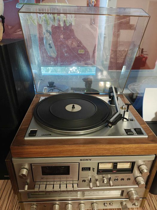 Philips 22 GA 427 + Toshiba SA-220L + Sony TC 188 SD + Boxe Philips