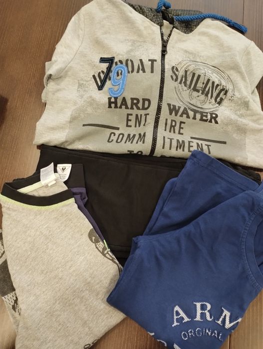 Спортен екип и 3 блузи