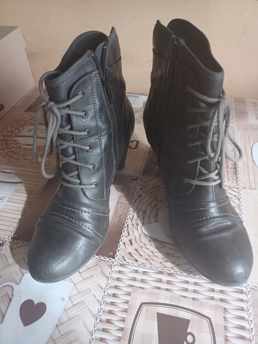 Ghete mustang botine 40