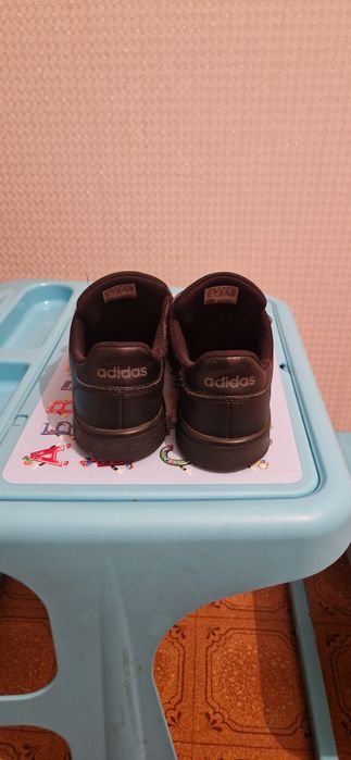 Adidas Адидас 33 размер кроссовки