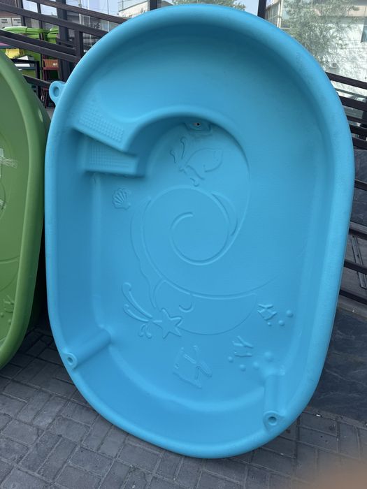 Ванна плает 550л