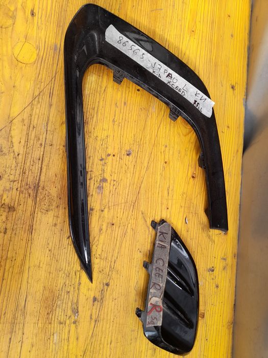 Лайсна предна броня халоген Kia Xсеed