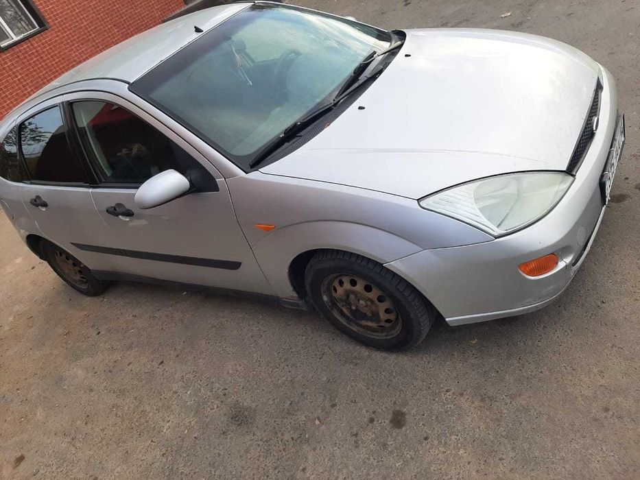 Продам машину (автомобиль) Ford Focus 2001 г