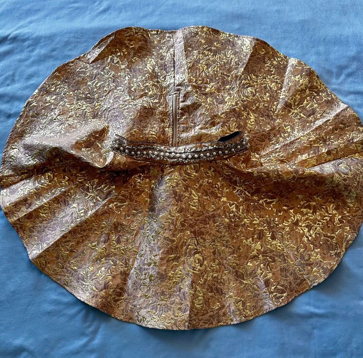 Дамска златист сет от тафта