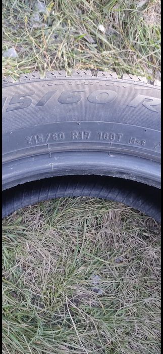 Зимняя резина 215/60/R17 Pirelli
